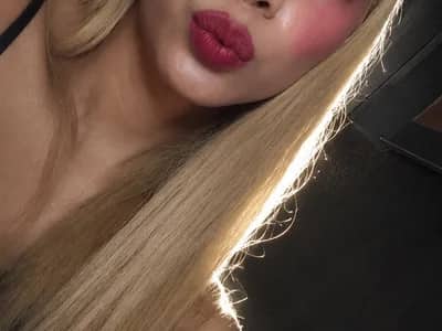 Join trans SabrinaVoss's webcam chat to appreciate her beardy appeal.