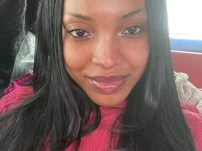 Luxurious privates ebony ebony cam girls offering luxurious privates shows with Queenkimi777.