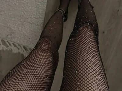 Join trans model sofy_valentina in her live cosplay show