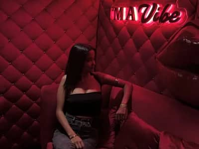 Join to witness girl Chut_Maro_fun_kro's skilled fisting indian show
