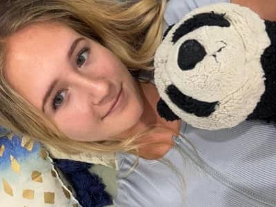 Join girl teens itssosierra's playful teen chat