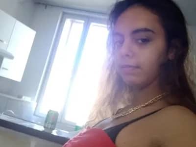 Join Bbw mixed couple Jeunecoquinesexy in intimate cam session