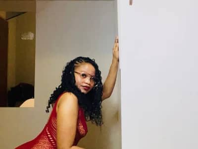 Join girl cheapest privates ebony TrishaXo2 for affordable ebony privates: intimate chats on a budget