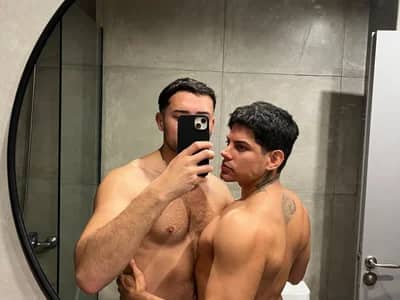 Join guy gays MartinyBruno for intimate gay cam chat now
