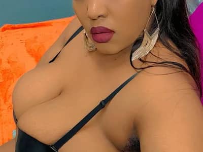 Join Thasha8 for an exciting girl in African nude chat.