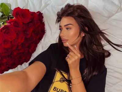 Witness petite girl in her first cam chats as new petite models. LeylaBunny