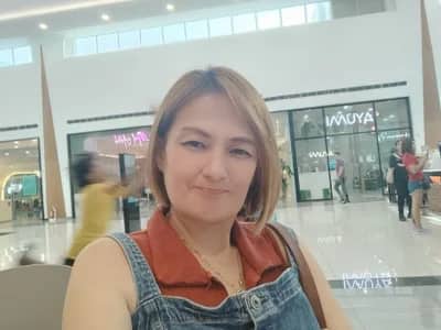 Watch new blondes Pinay_Mistress13's trans girl transformation on cam