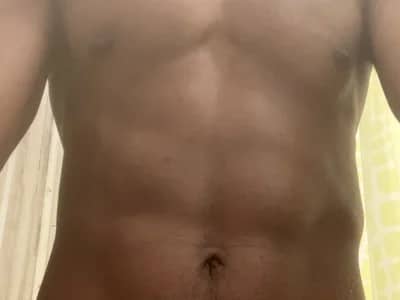 Prettyrichy enjoys american guys find solace in private webcam chats.