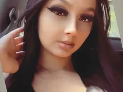 Watch girl smoking hotamanda01 take a long drag, smoke curling from her lips