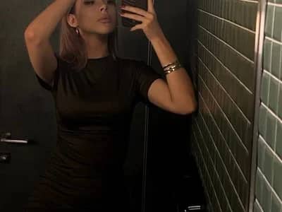 Blondes teens girl Join She'sBlonde chat now! See charming blondes get into friendly webcam talks. Tella_dream