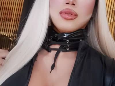 Trans model in intense gang bang on cam seductive_yhure