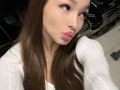Join girl barbiehumpxxx for exciting big tits anal fun in private shows.