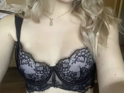 Watch girl littlecumprincess perform intimate solo show on Dutch cam.