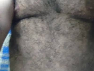 Join webcam chat with charming argentinian guy named Ezeoso.
