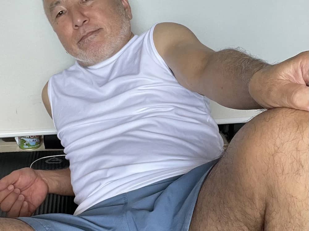 See Japanese guy gholly2007 on intimate webcam chat