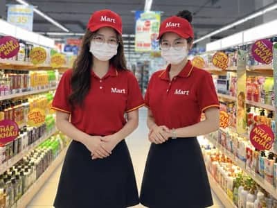 Find intimate Asian cam couple, small tits asian Sneaky_Cumshoot showing off petite assets.