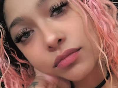 Join stunning South African cam girl Indianbrownie for intimate chat