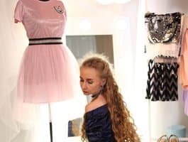 Swedish webcam girl await you in private chats Angela-Rosa
