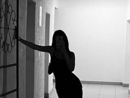 Girl Online with sexy Uruguayan hotties, 24/7 availability Caramel-pussy