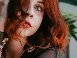 cam girl with ample bosom, big tits PeggySoft: SexyLena, inviting you to her private nude chat room.