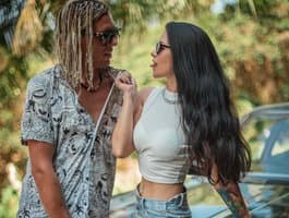 Witness couple Travel-Couple get into erotic facial art, just the two of them