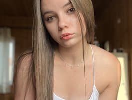 Enjoy nude chat with model BABYam. Engage in a private show that captivates your senses.