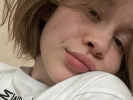 Experience Live models on Kiiroo with girl sweetdreamss's private shows