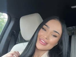 Armenian cam webcam girl LetiSquirt is waiting for you in our webcams section, so join her for a great experience.
