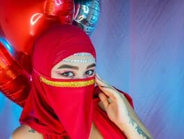 Kissing watch girls share intimate kisses in live cam shows with Jazmin-Kitana.