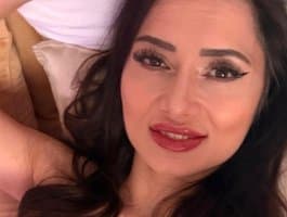 Blowjob Girl showing off deepthroating abilities in adult cam sessions AnnaKarina
