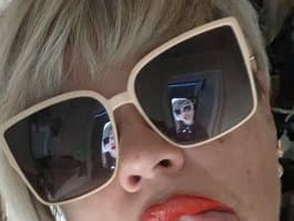 Join murr-kitty for watch charming russian grannies chat intimately with girls on cam.