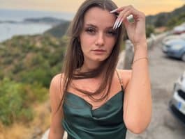 alisonitaaa