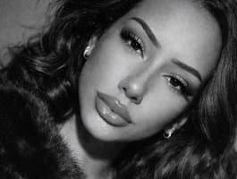 Kiiroo girl live: Witness AlessandraCrystal's intimate cam show off