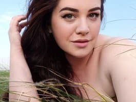 Watch clever girl go undercover in hot spy cam show, AnnaVictoriaa mission deep cover