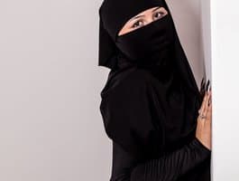 Arab cam girl belly dance show off on webcam Amirah-
