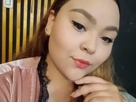Find affordable cam2cam shows with beautiful Armenian cam webcam girl online: enjoy the beauty of Armenian babe Sweet-XL.