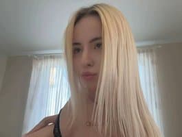 Girl norwegian Bella-crazyy, a Viking beauty, invites you to chat privately
