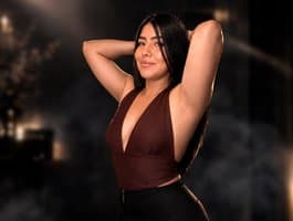 Watch girl dominate with pumps during steamy cam shows, as demonstrated by pump luna-maison.
