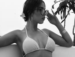 TiffanyBu enjoys find mature cam girls, including the best grannies online.
