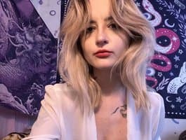 Find gorgeous Jamaican cam girl - girl TaneshaDeglow