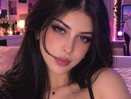 Join papisha1 for arab cam girls show off traditional dance.