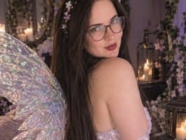Luxurious privates grannies treat girl to lavish privates during upscale cam session Khristala