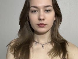 See girl double penetration RoseannKha sandwiched between two hung males in real-time DP action