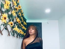 See Australian beauties like girl camilagil online and ready to entertain.