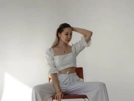 Topless granny live streams feature girl topless grannies IloveSexMoneyX baring her breasts and so much more.