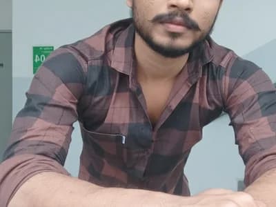 Doggy style itsmemadhu2019 offers private doggy shows, guy can join now.