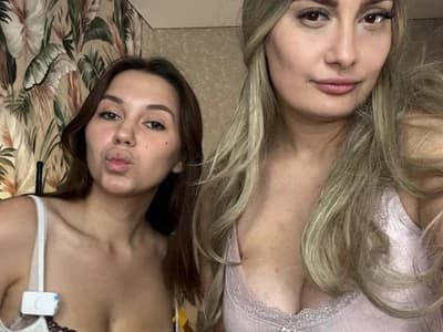 Join CarolynnHenery for couples enjoy steamy ass to mouth webcam shows.