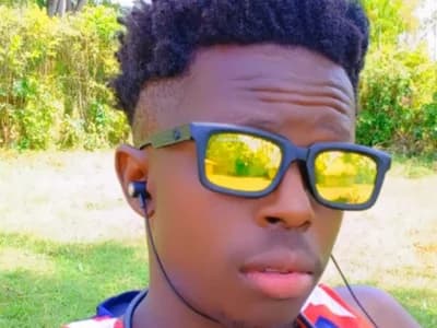 Join guy Originatin for real Kenyan chat on cam now.