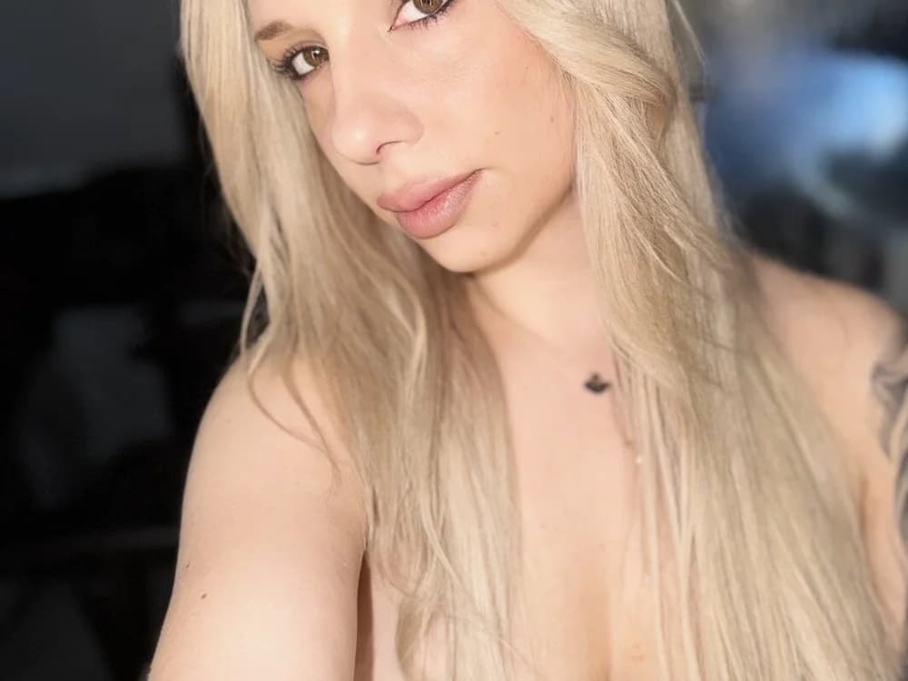 SweetBella95_