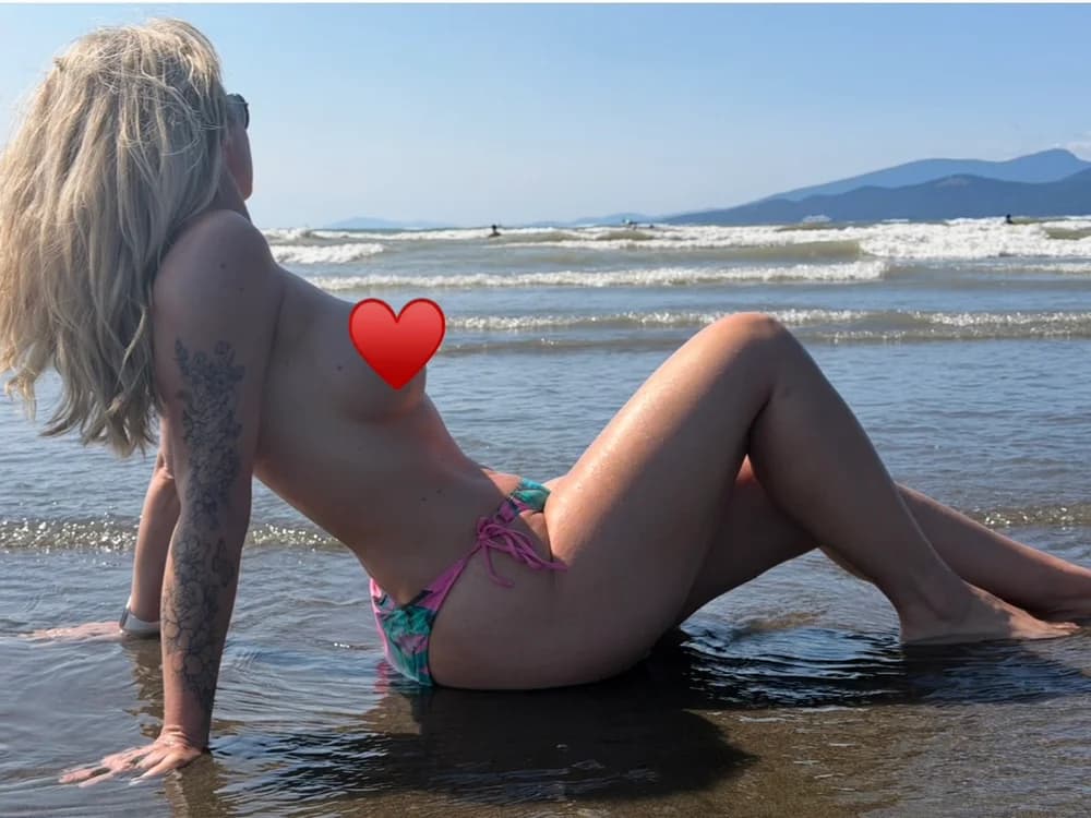 BlondeMilf82